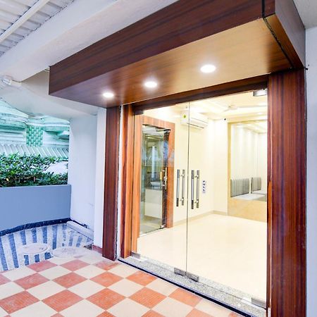 Super Townhouse Kaikhali Near Airport Hotel Kolkata Luaran gambar