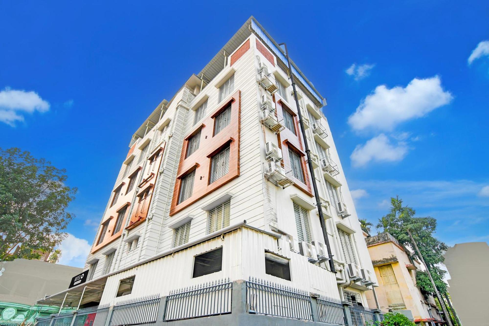 Super Townhouse Kaikhali Near Airport Hotel Kolkata Luaran gambar