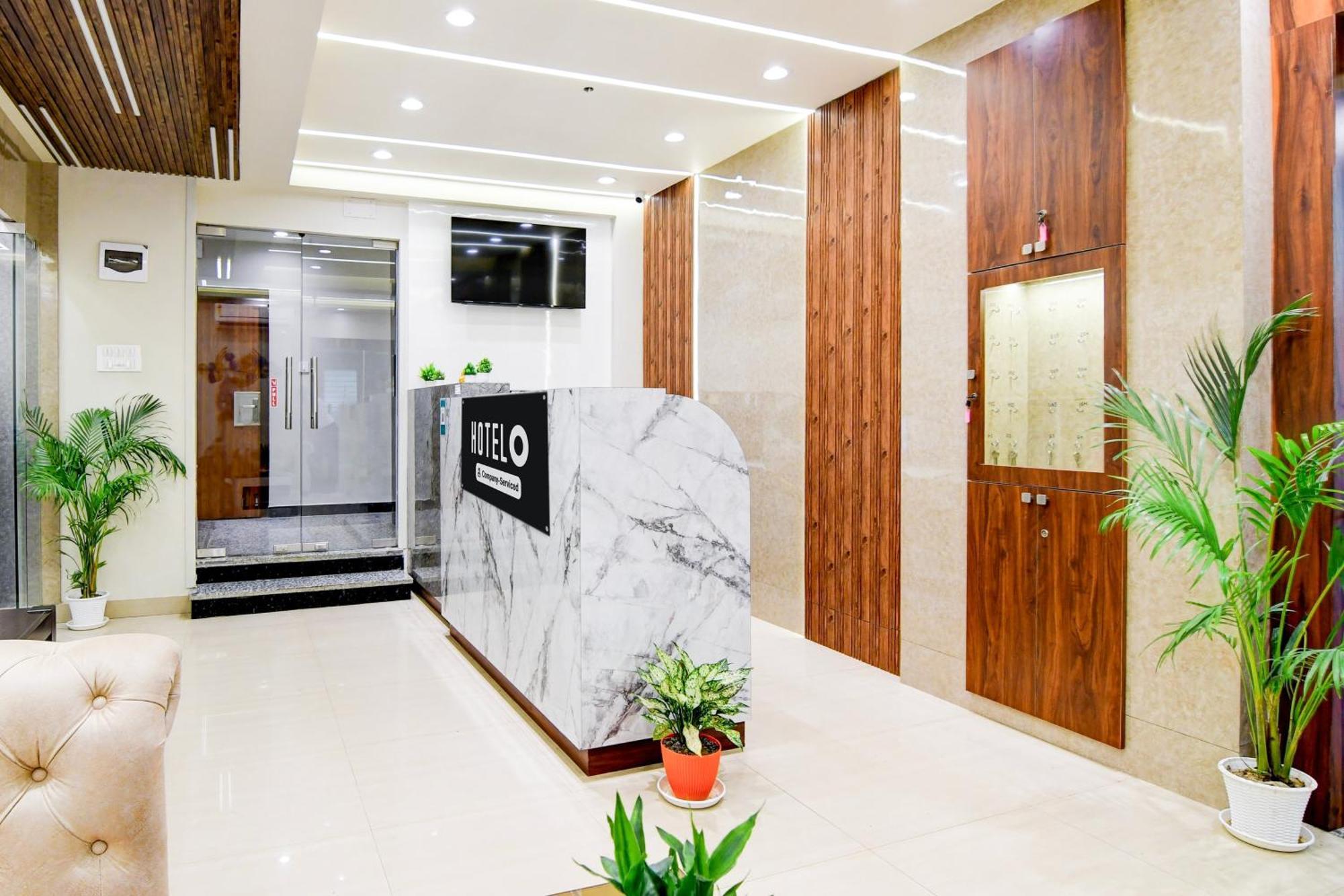 Super Townhouse Kaikhali Near Airport Hotel Kolkata Luaran gambar